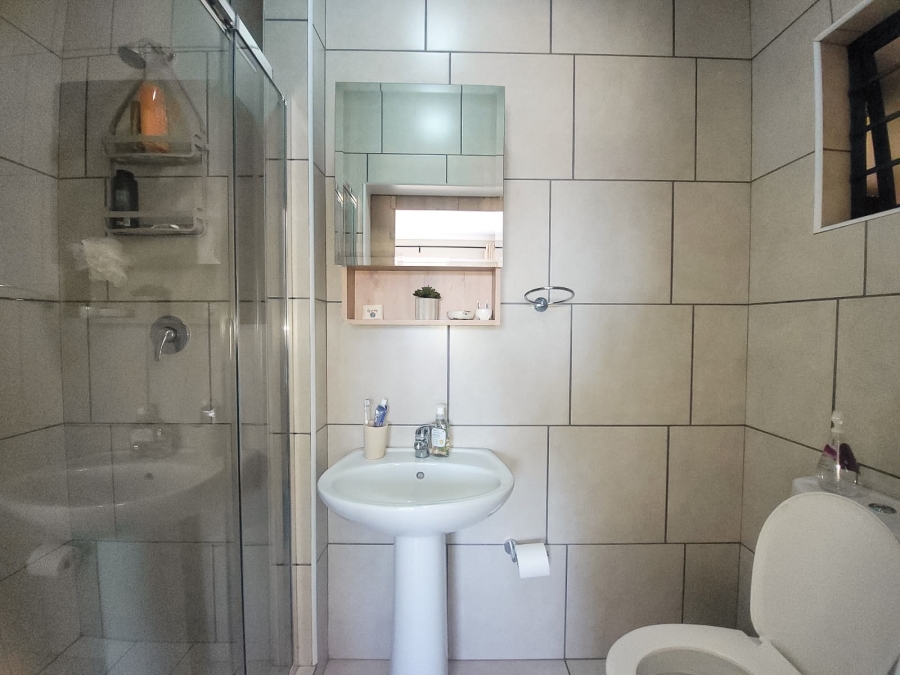 2 Bedroom Property for Sale in Van Der Hoff Park North West